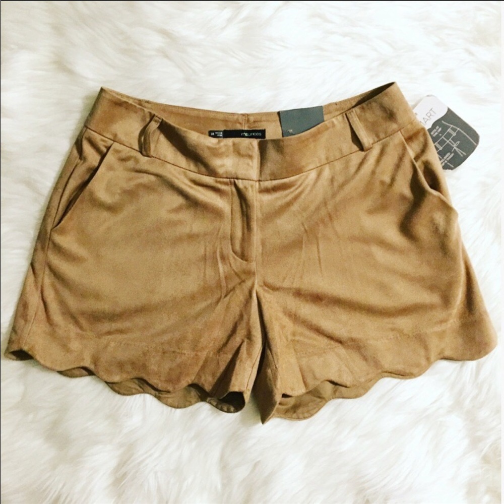 Maurices Faux Suede Scalloped Shorts 3/4 NWT - Picture 1 of 4